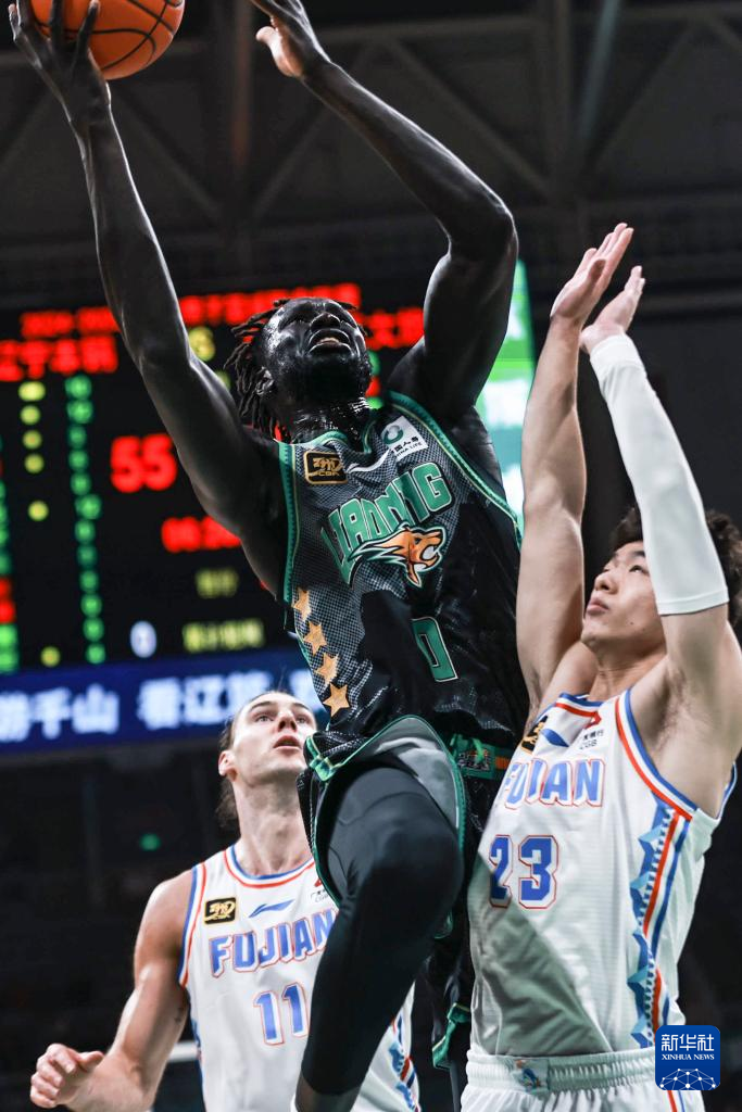 英雄联盟S15-集结日突围战来临,辽宁本钢围绕CBA常规赛临场应变,媒体盛赞,心理建设被强调的简单介绍